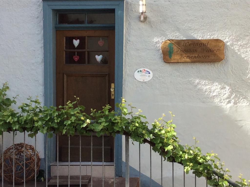 Winzerhaeuschen, Weingut Th. Mueller Apartment Reil Luaran gambar