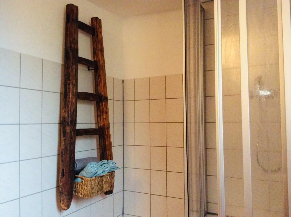 Winzerhaeuschen, Weingut Th. Mueller Apartment Reil Luaran gambar